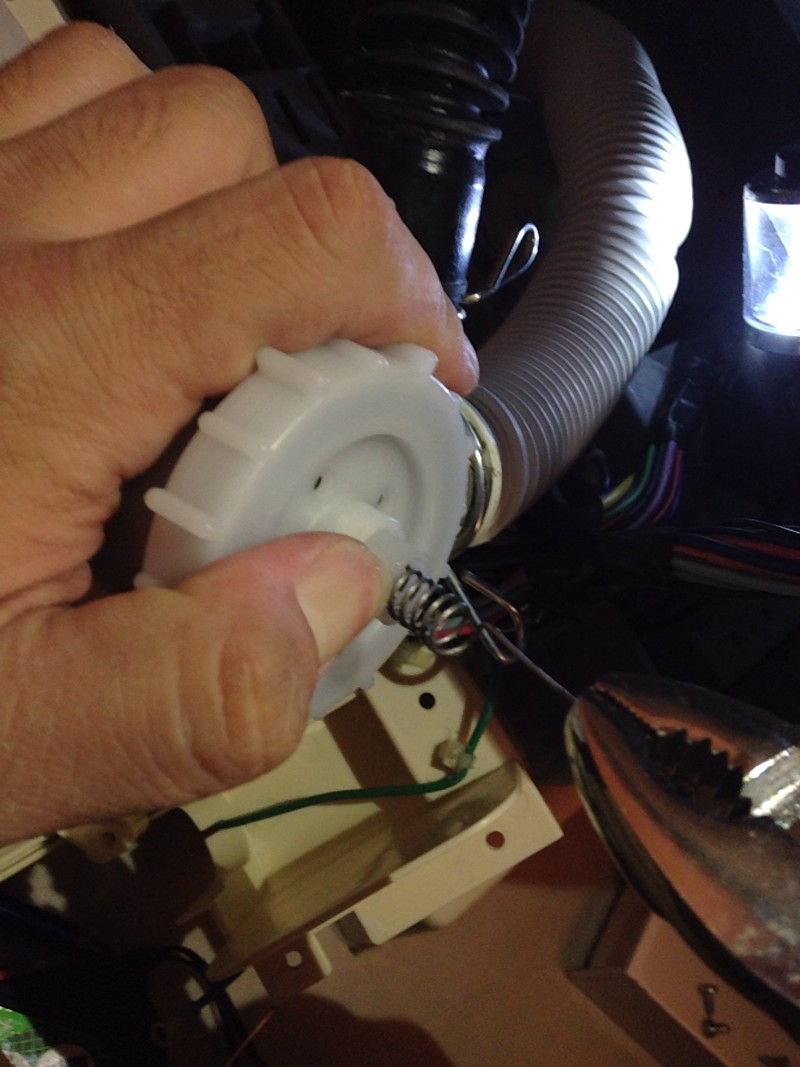 東芝ドラム式洗濯機　TW-150SVC 排水弁　断線